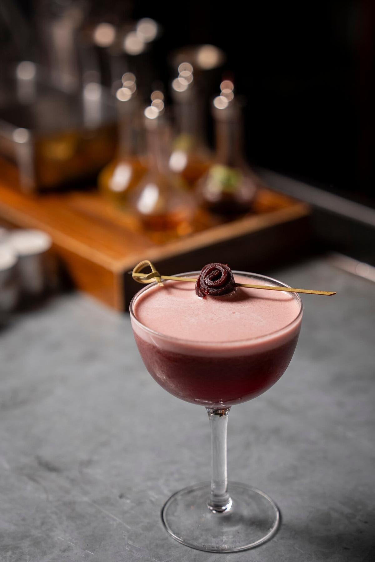 SAG, il distillato persiano che conquista i cocktail bar di New York