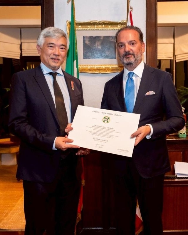 Da sinistra, Tos Chirathivat e Paolo Dionisi, ambasciatore d'Italia in Thailandia (courtesy Rinascente)
