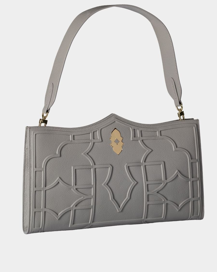 Un'immagine della Louvre Abu Dhabi Bag (courtesy Dellaluna)