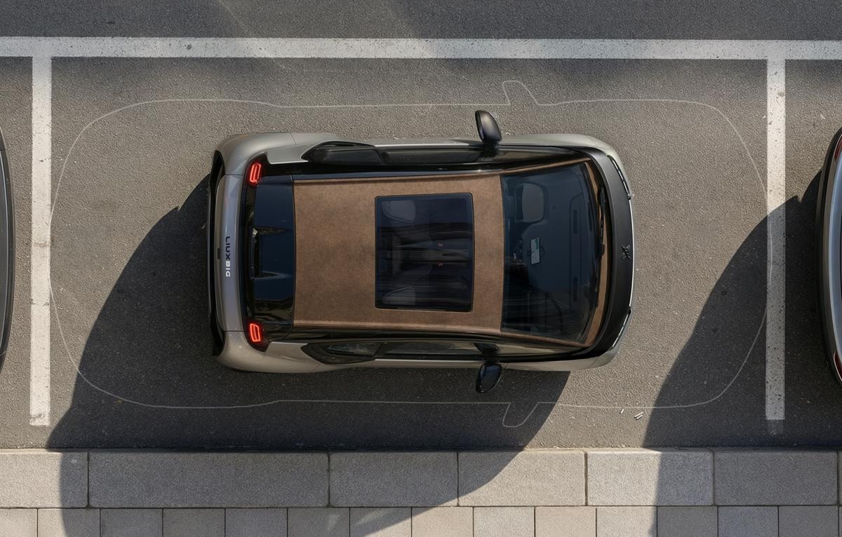 Liux Big: la microcar elettrica che riporta la città alla scala giusta