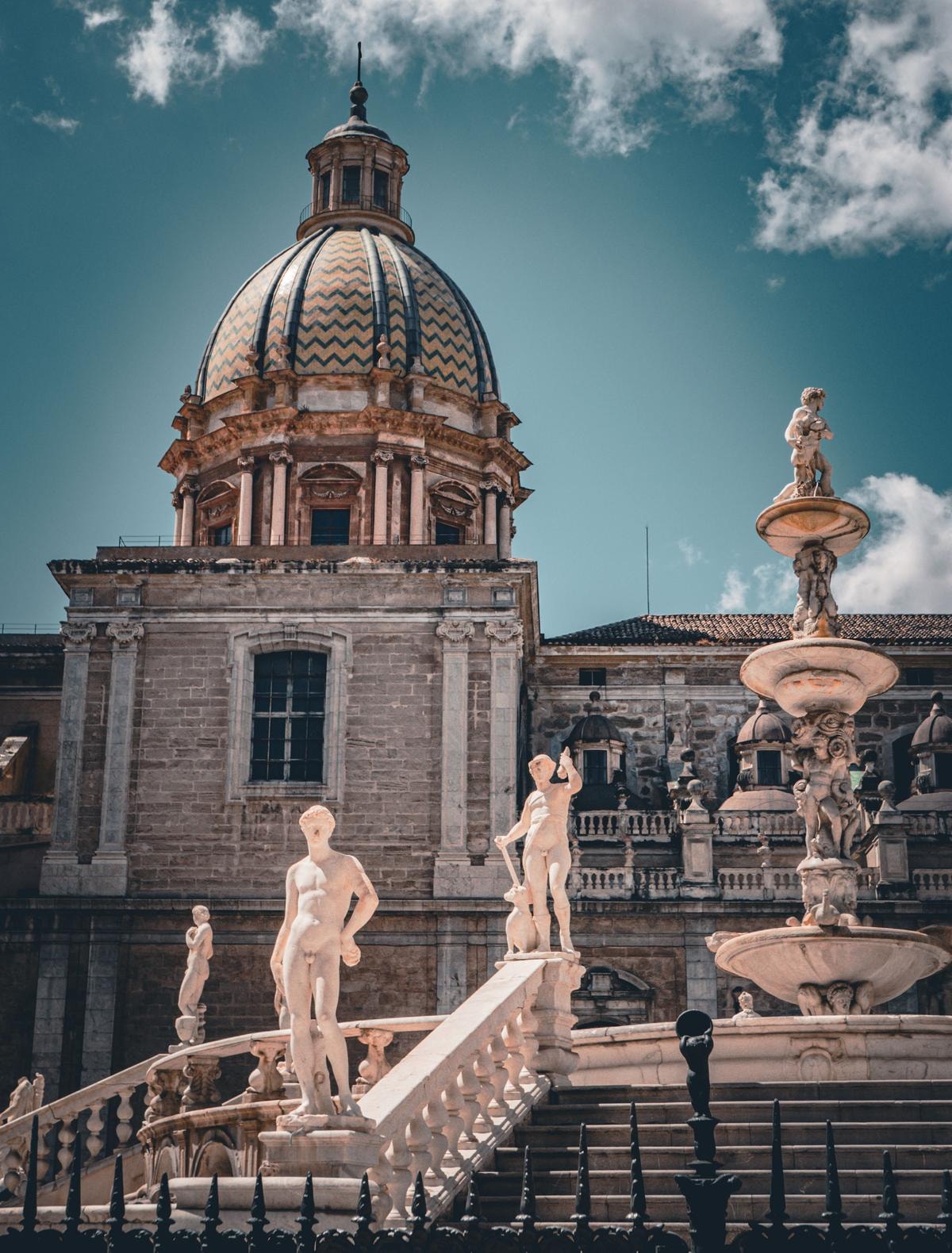 Fontana di piazza Pretoria