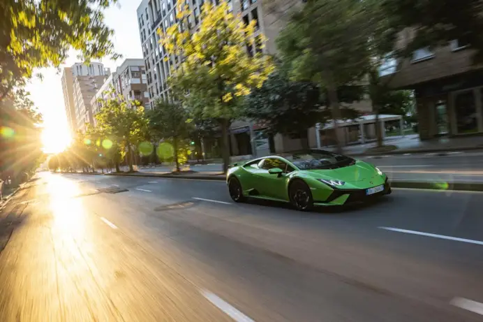 Lamborghini Huracán Tecnica: l’ultima vera supercar analogica