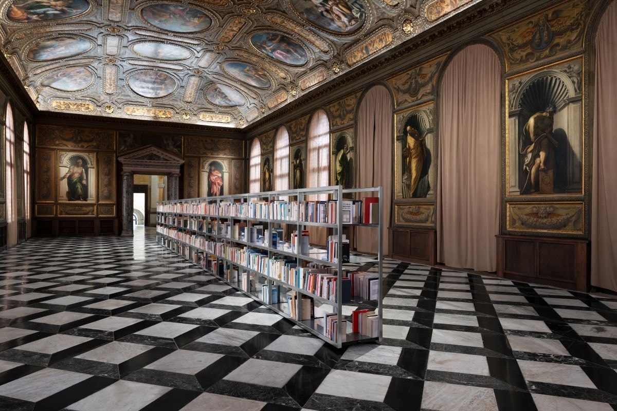 La mostra di Bulgari alla Biblioteca Marciana alla 61ª Biennale di Venezia (courtesy Bulgari)