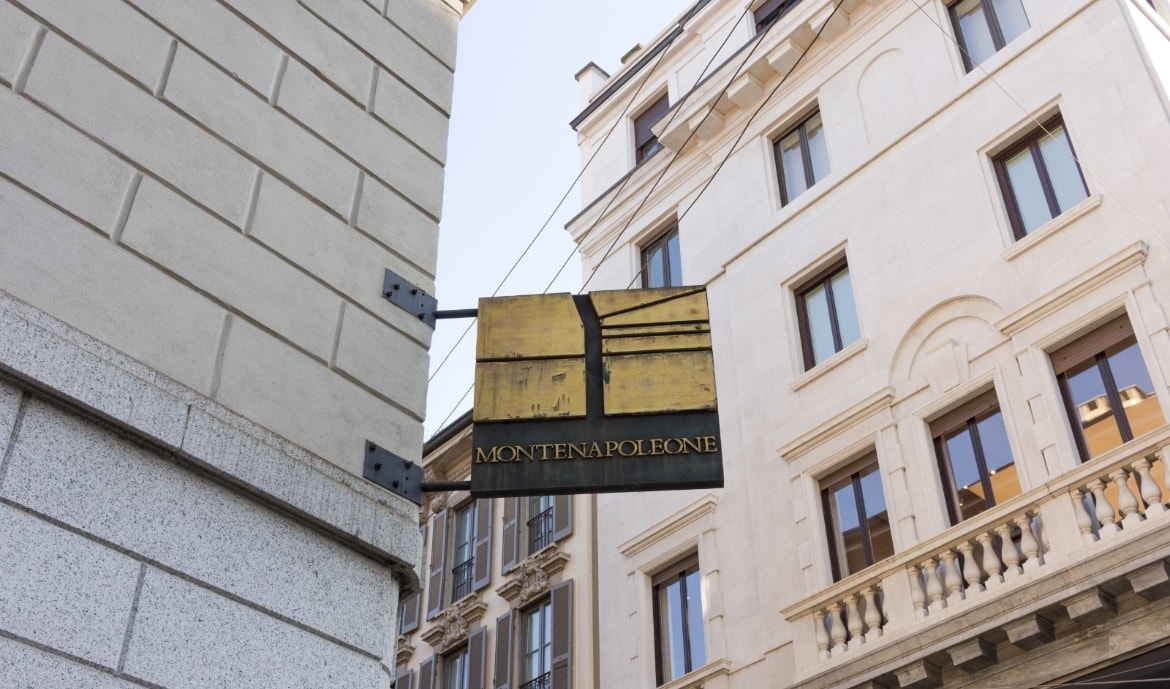 Una via del Montenapoleone district (courtesy Montenapoleone district)