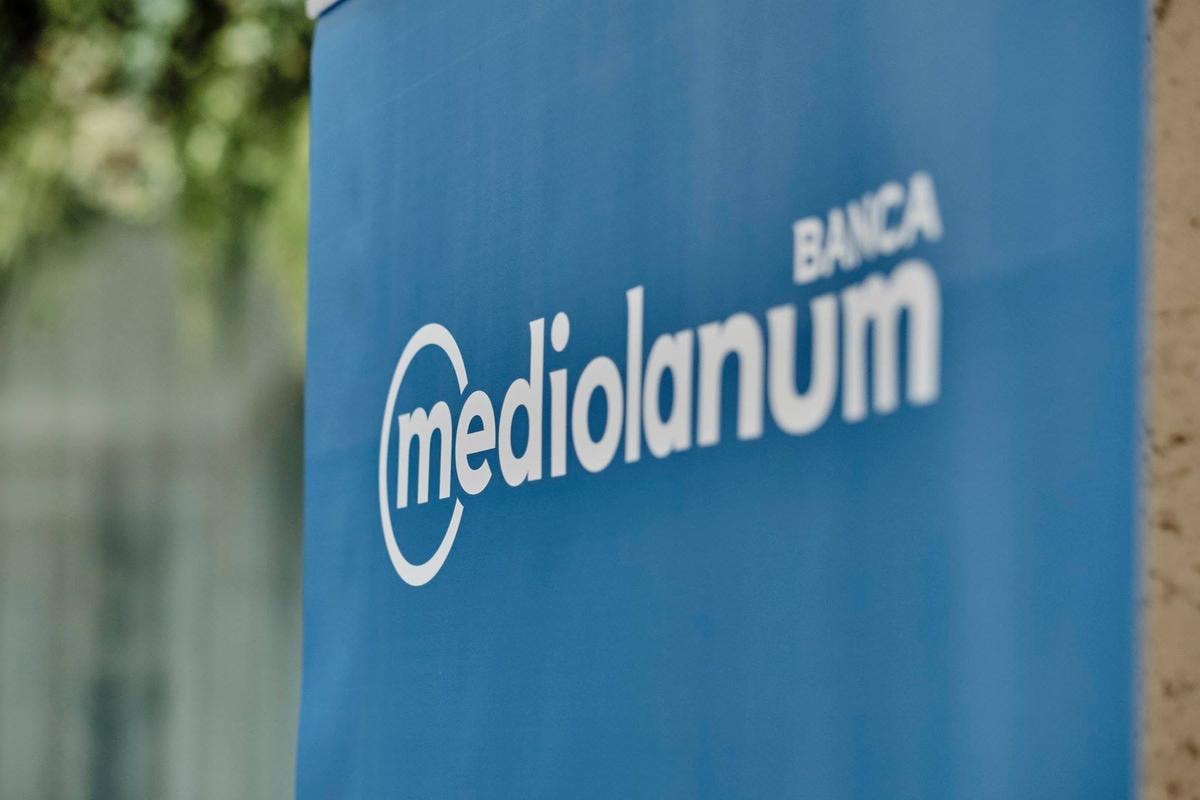 Banca Mediolanum, è gara a quattro per la fintech Flowe: in pole ci sono gli sloveni di Dinit Card Services