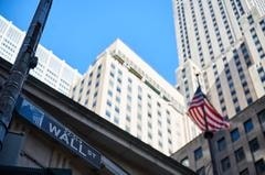 La diretta da Wall Street | Borse Usa chiudono miste: Dow Jones -0,14, S&amp;P 500 +0,58% e Nasdaq +1,20%