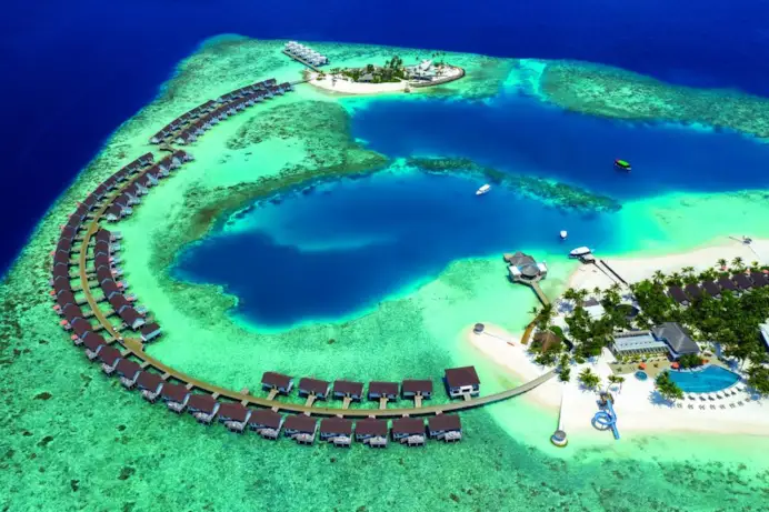 Maldive, lusso green nell’Oceano Indiano: dentro i resort Atmosphere Core