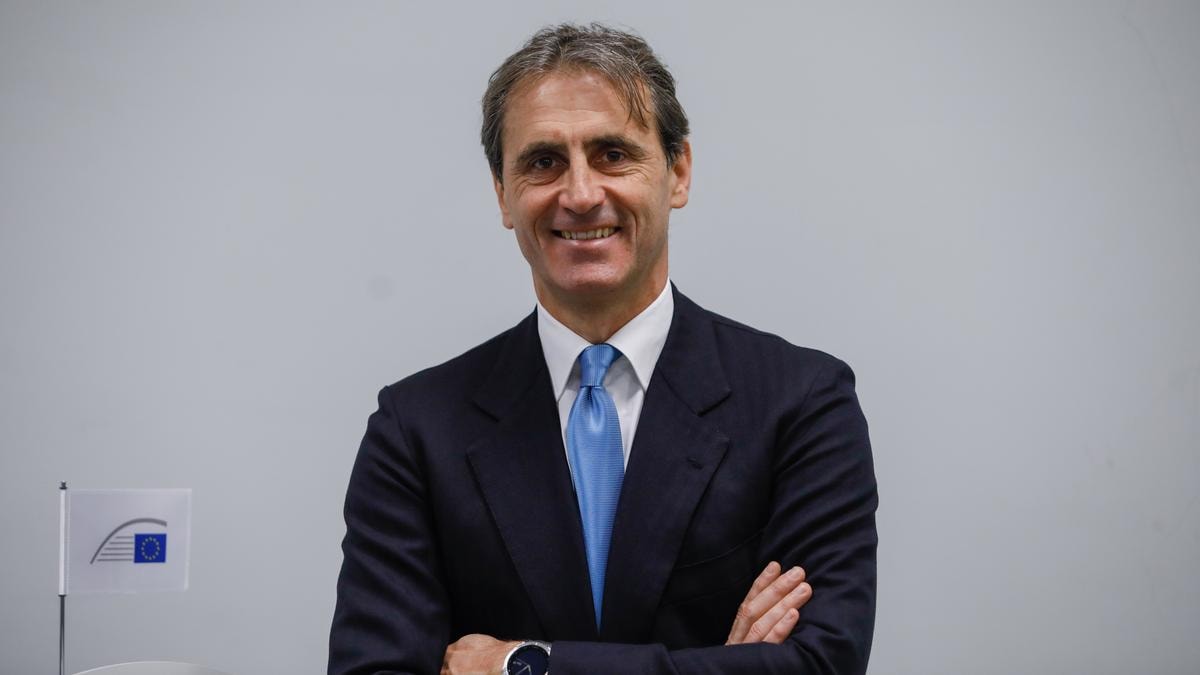 Alessandro Izzo, Bei