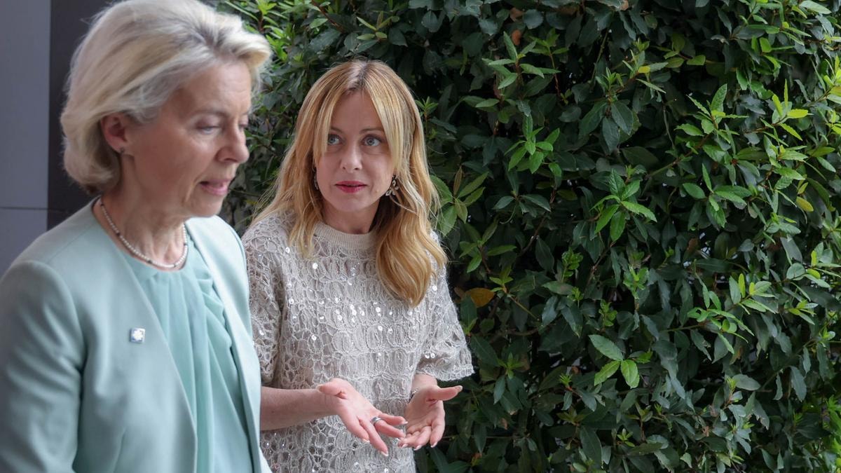 Caro energia, Meloni scrive a Ursula von der Leyen: subito lo scostamento di bilancio o stop al piano Difesa