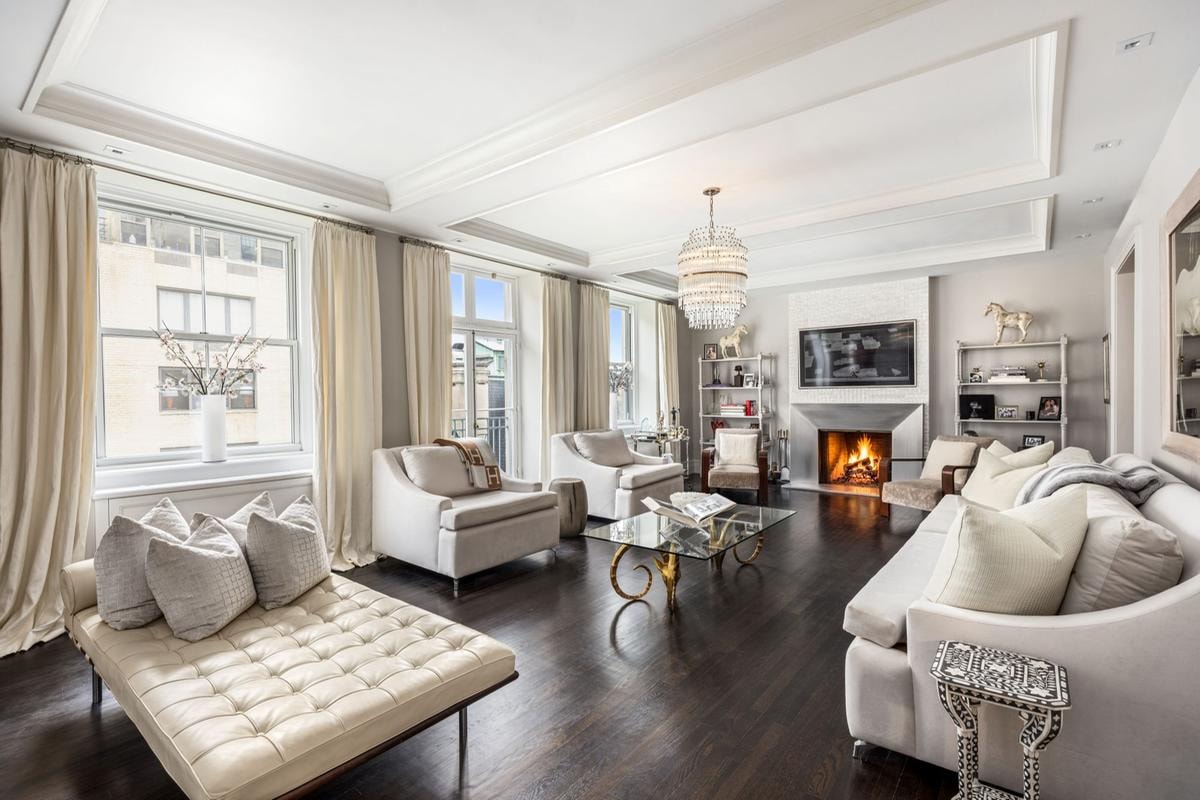 Dentro l’appartamento newyorchese di Debra Messing, la Grace di Will & Grace