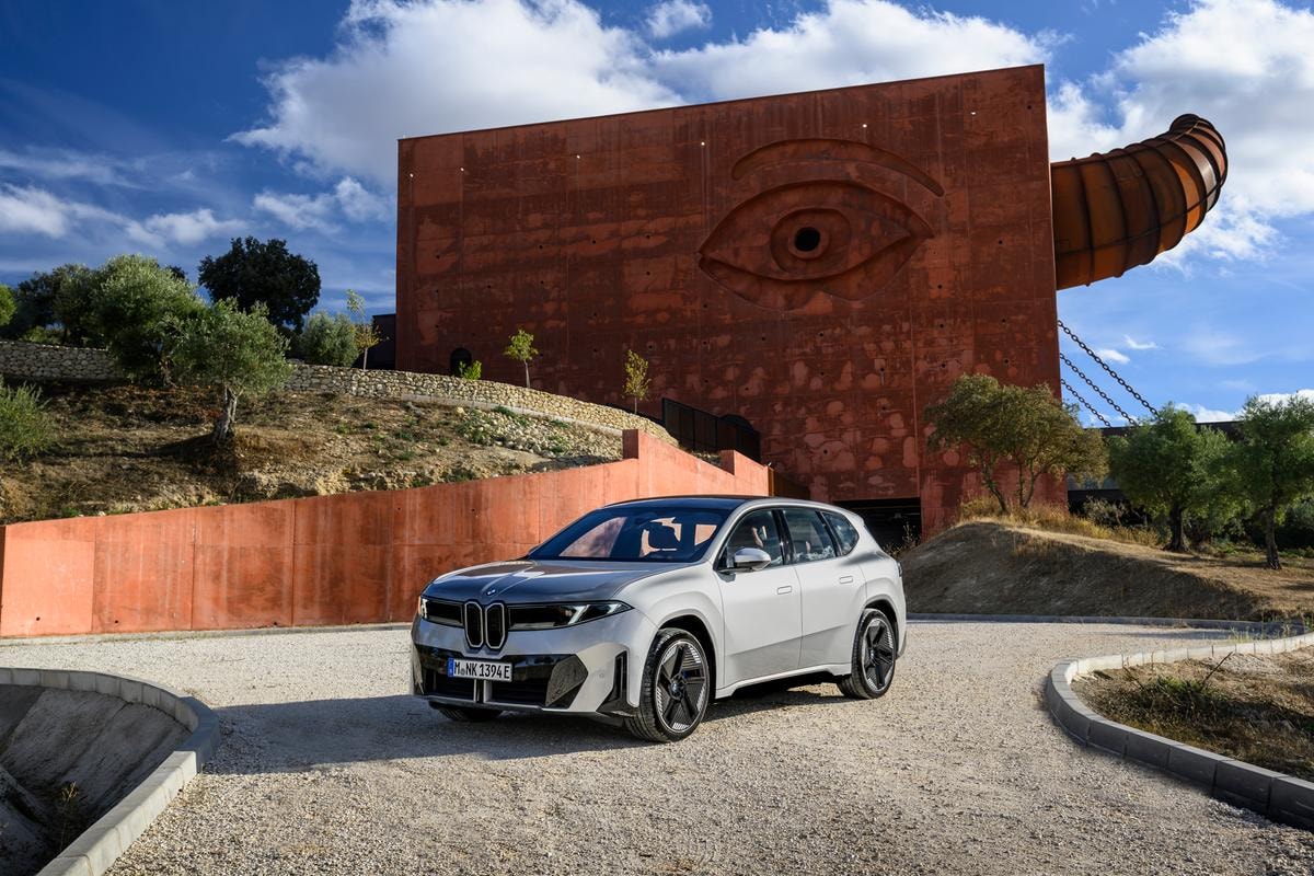 Bmw iX3, ecco la gioia di guidare un’auto che anticipa ogni gesto