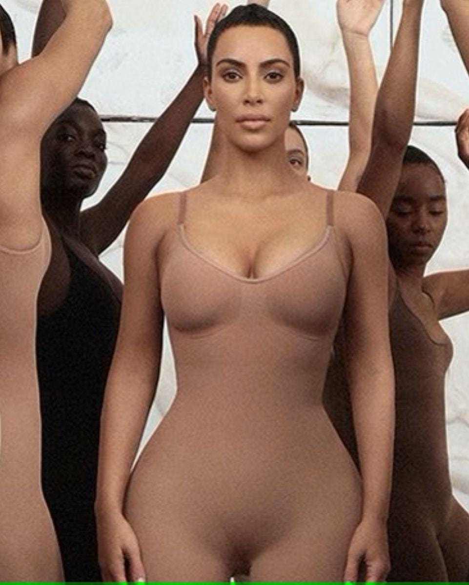 Kim Kardashian in un adv Skims (ph official website)