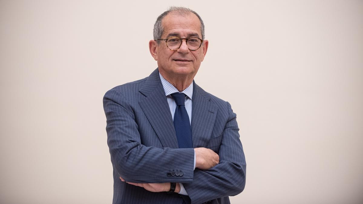 GIOVANNI TRIA ECONOMISTA