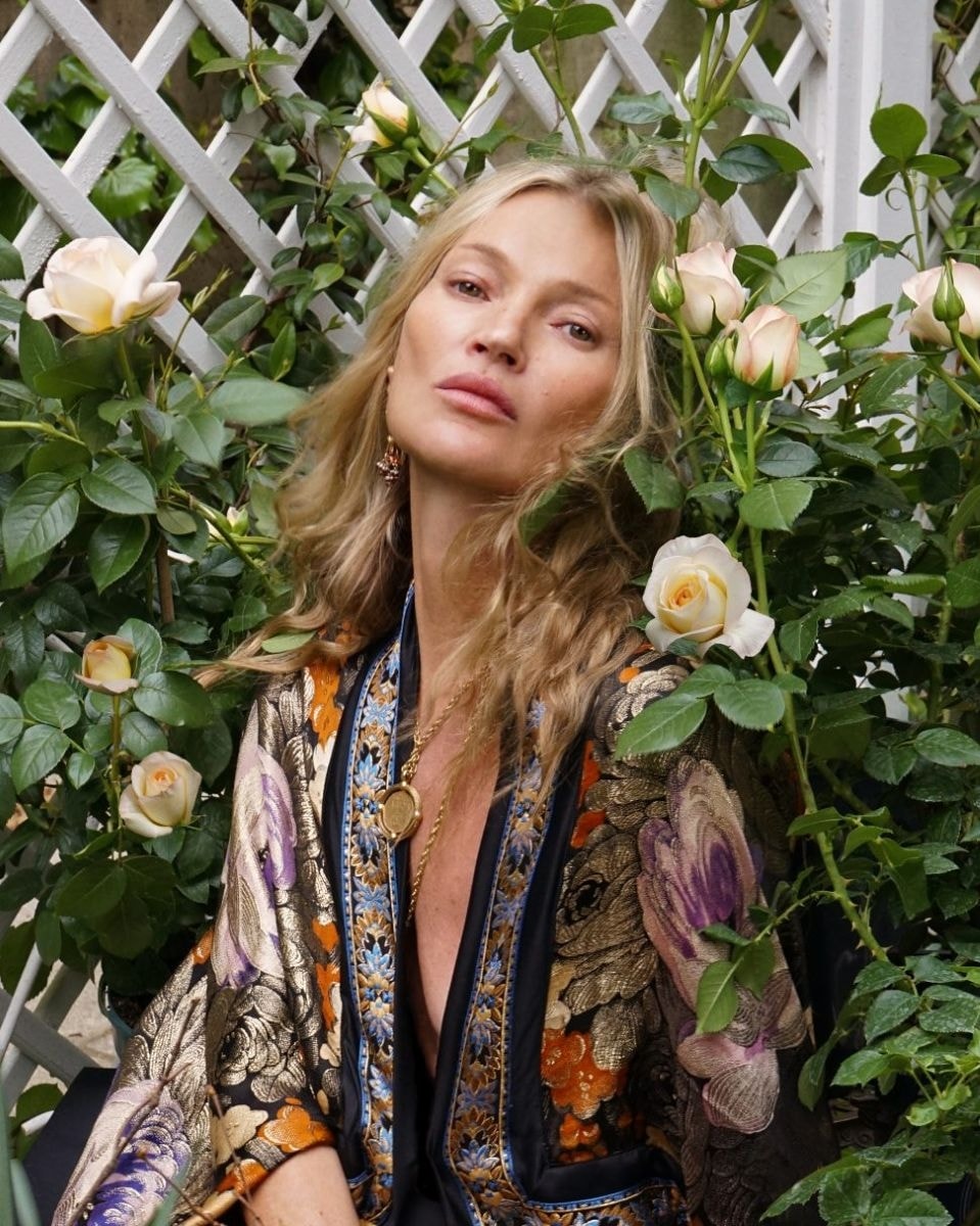 Peter Beales svela la rosa dedicata a Kate Moss al Chelsea flower show