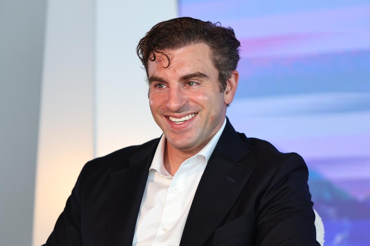 Brian Chesky, ceo Airbnb