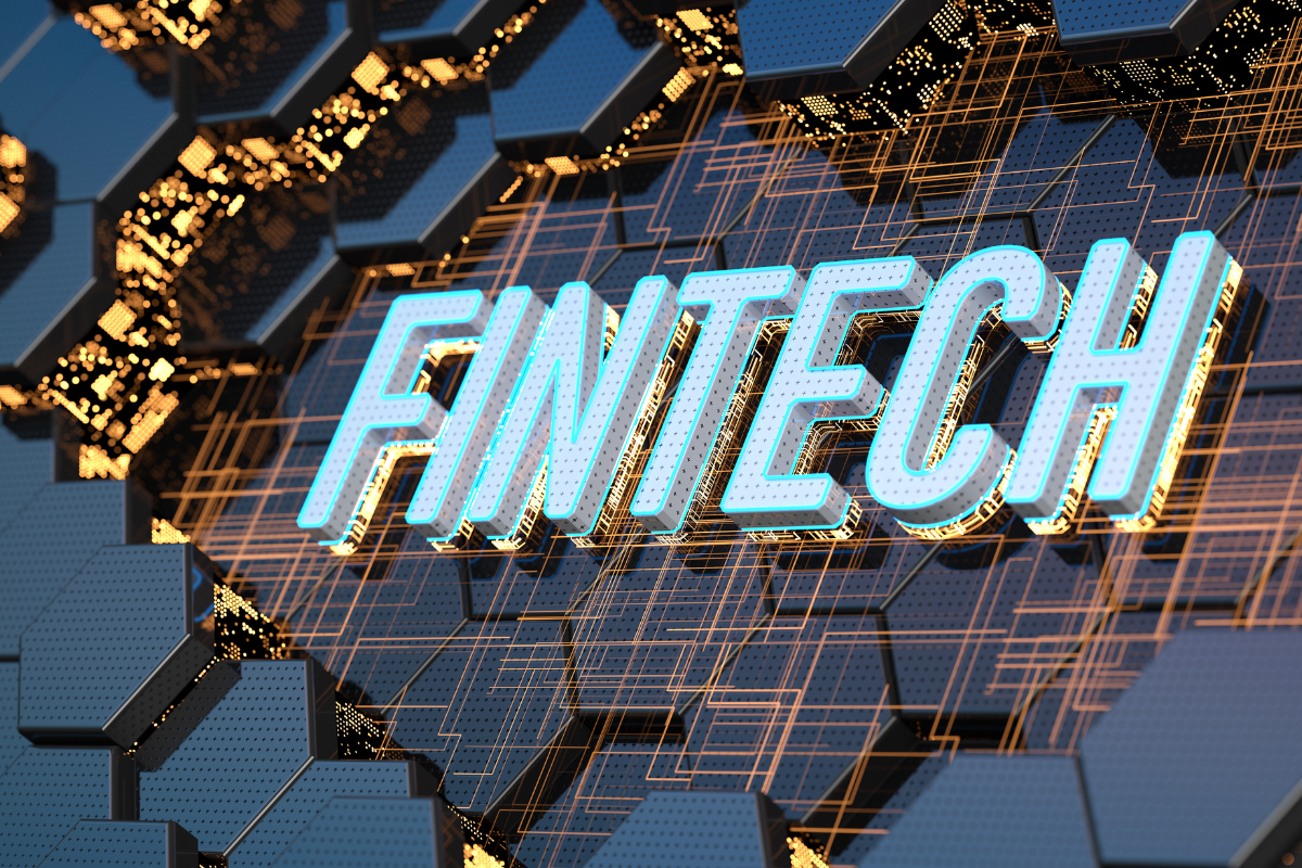 La metamorfosi del fintech: multipli sempre più bassi e simili a quelli delle banche. È il momento di entrarci?