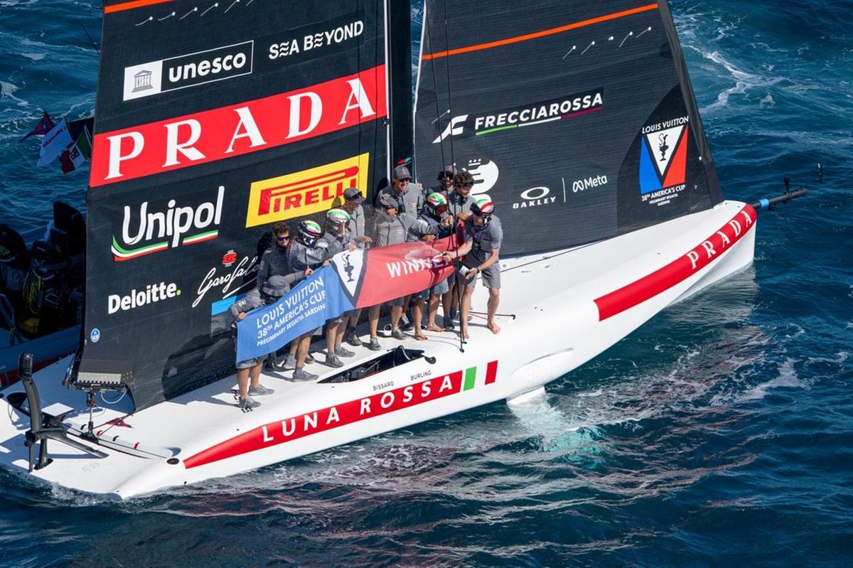 Luna Rossa vince a Cagliari contro Team New Zealand: perché conta più di quanto sembri