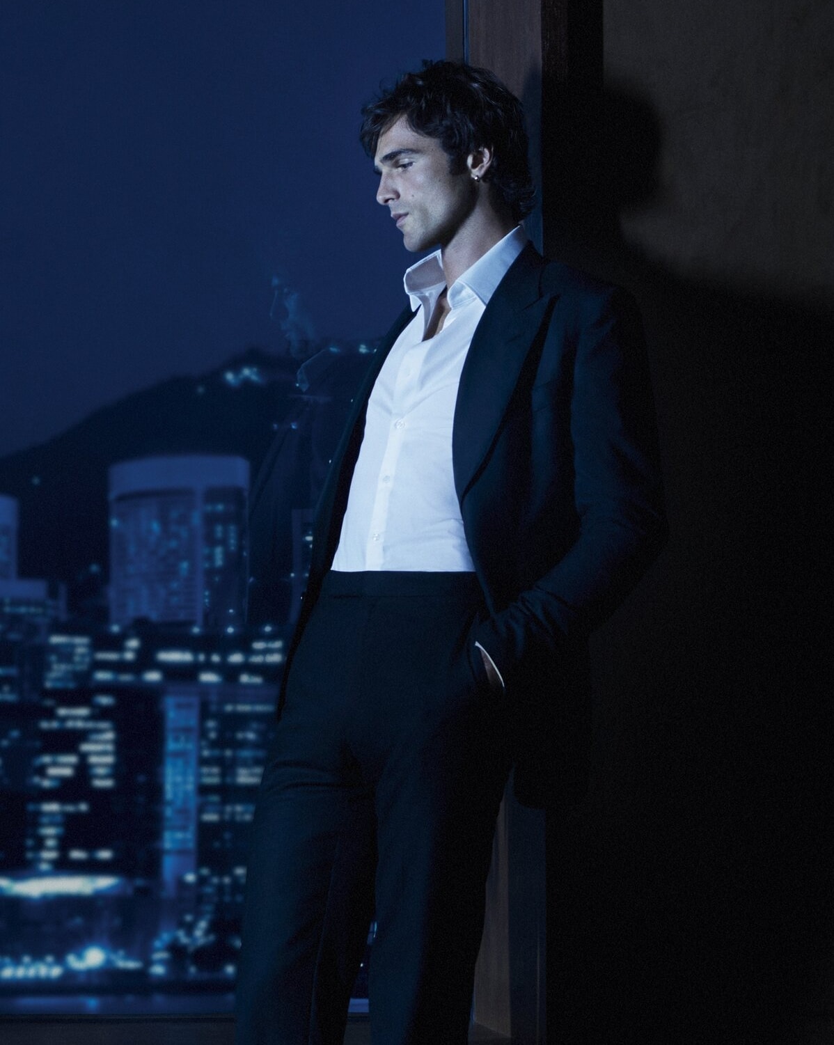 Jacob Elordi nella campagna di lancio di Bleu de Chanel L'exclusif (courtesy Chanel beauty)