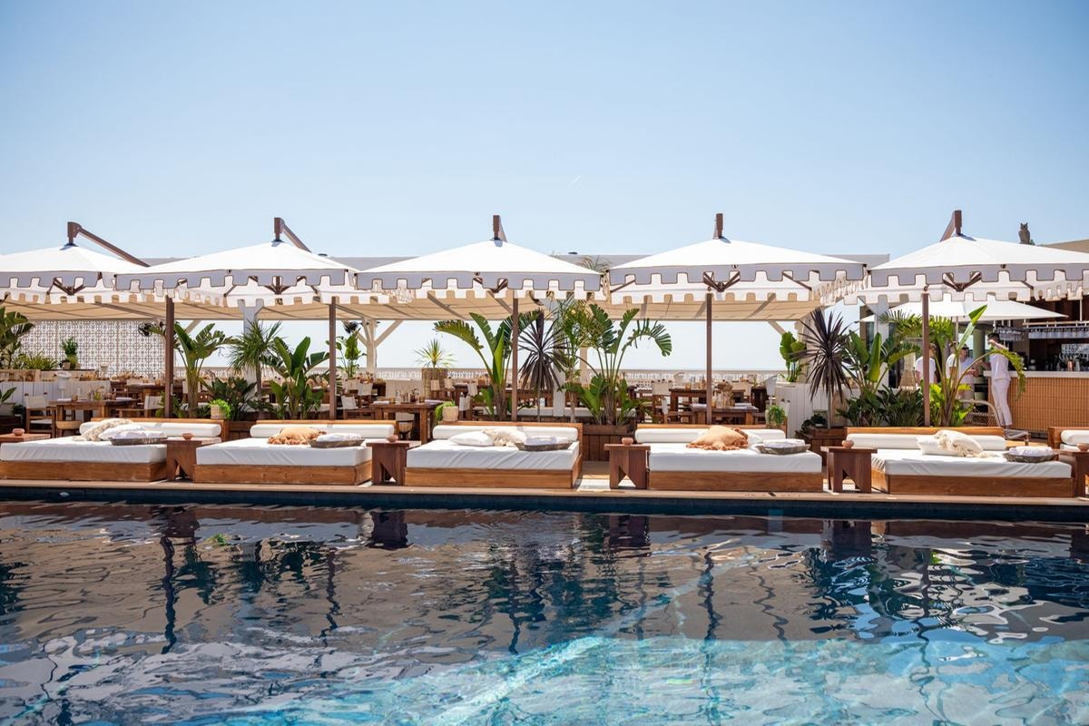 Il rooftop più esclusivo di Monaco domina la Formula 1: perché tutti vogliono un tavolo al Nikki Beach durante il GP