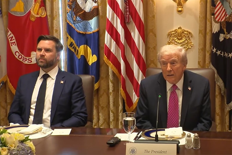 Guerra in Iran, la diretta | Trump convoca la Situation Room e detta le condizioni a Teheran: «Decisione finale imminente»