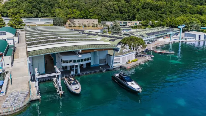 Riva e Range Rover. Italia e Inghilterra. Quando l’eccellenza parla la stessa lingua