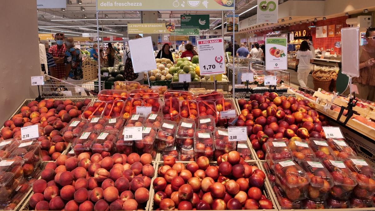 Il risiko dei supermercati: come cambia il settore della gdo in Italia. Che guarda anche allo sbarco in borsa