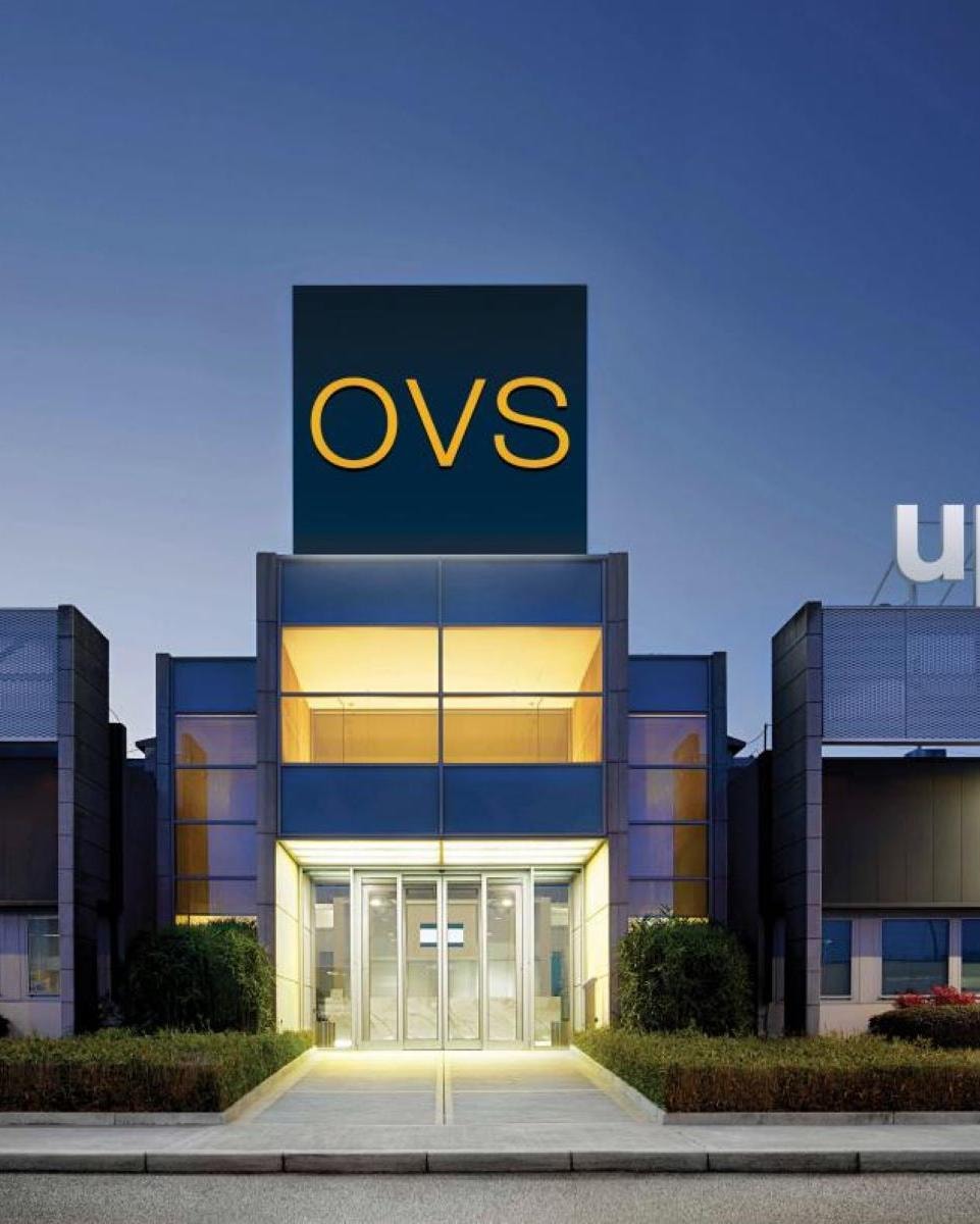 Uno store Ovs (ph Ovs official website)