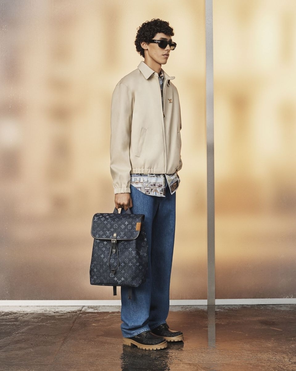 Un look della pre-collezione uomo primavera-estate 2027 di Louis Vuitton (courtesy Louis Vuitton)