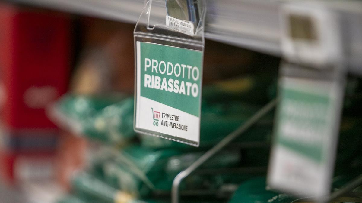 Inflazione, a maggio i prezzi accelerano al 3,2% nell’Eurozona e in Italia al 3,3%. I dati di Eurostat