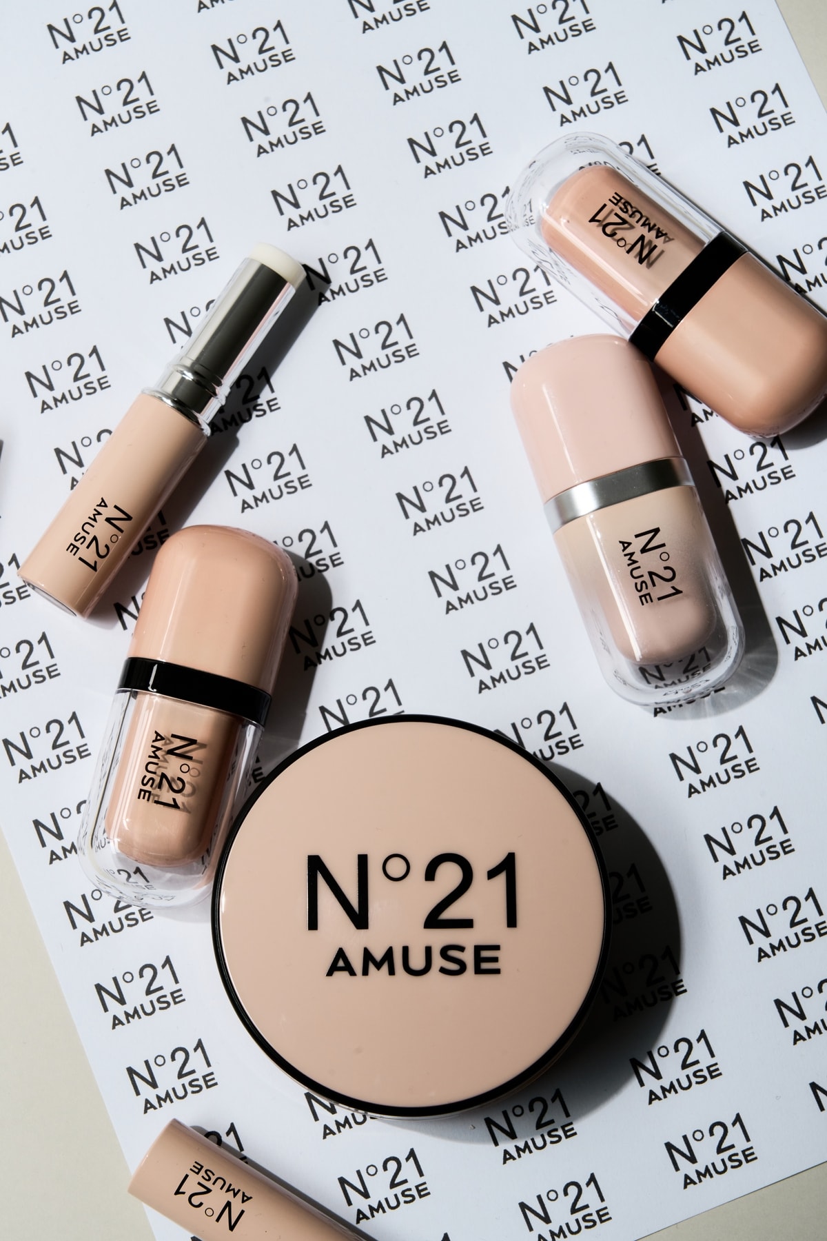 Il make-up di N21 x Amuse (courtesy N21)