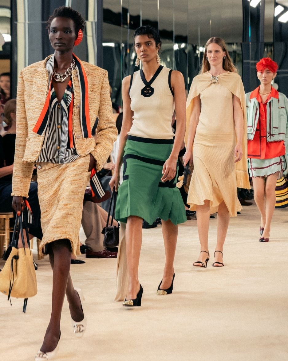 Alcuni look Chanel cruise 2026/27 (courtesy Chanel)