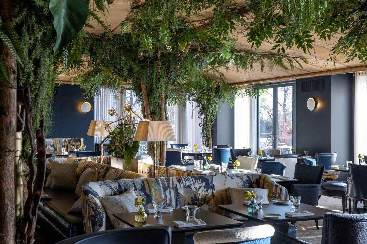 A Ginevra c’è un hotel che sembra un safari di lusso sul lago