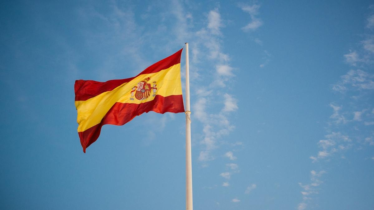 Banche, la Spagna torna nel mirino dell’Ue: nuova lettera di messa in mora dopo lo stop a Bbva su Sabadell