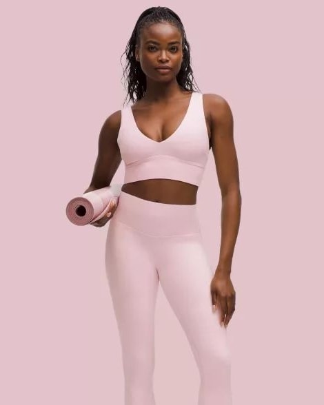 Un adv Lululemon (ph official website)