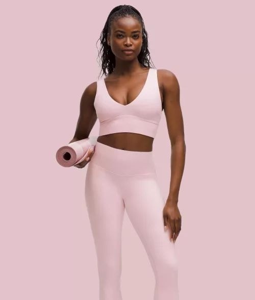 Un adv Lululemon (ph official website)