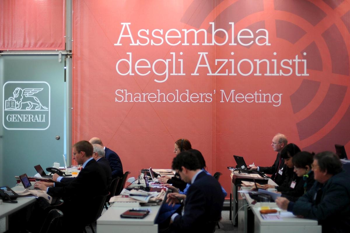 Generali, Intesa Sanpaolo si candida come primo socio. Messina: solo una partecipazione azionaria. Così cambia la mappa dei soci