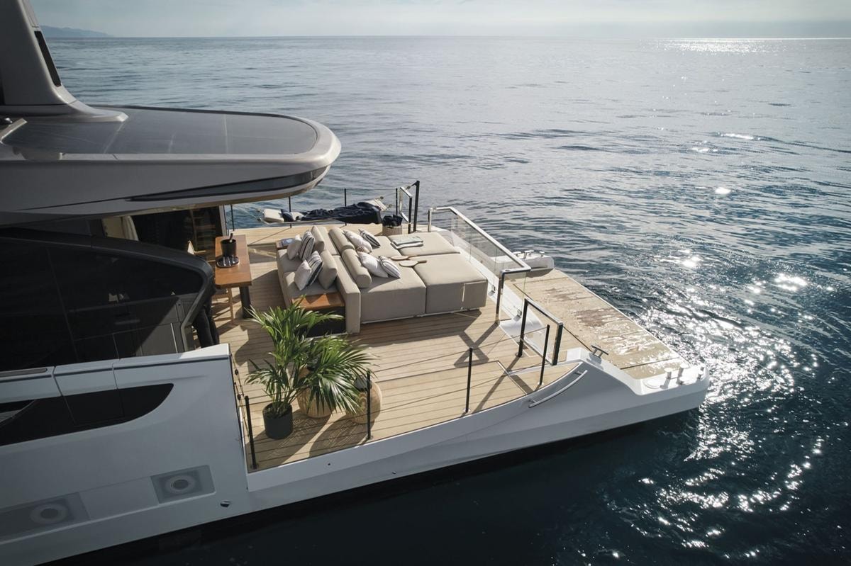 Non basta più guardare il mare: così i nuovi yacht cancellano il confine con l’acqua