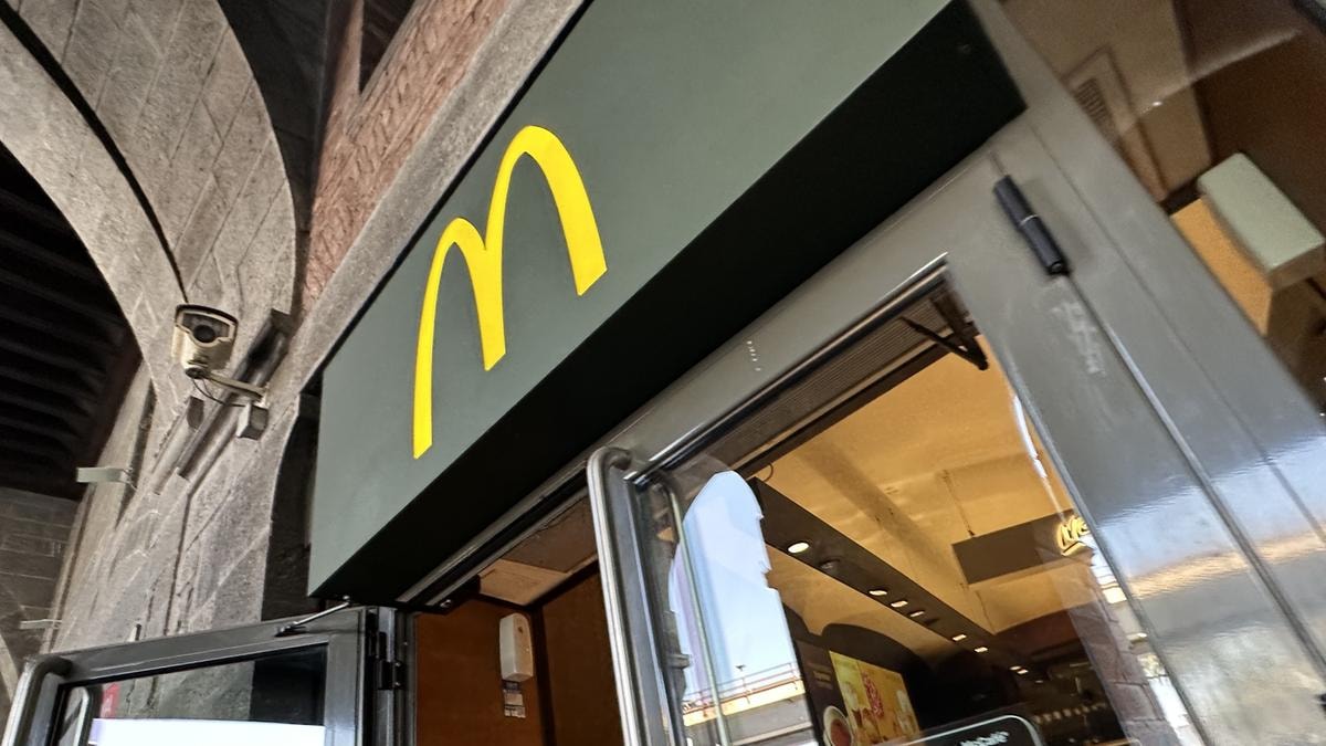 Anche McDonald's punta sull'AI, si ordina dall’auto e si ritira senza più parlare con un operatore