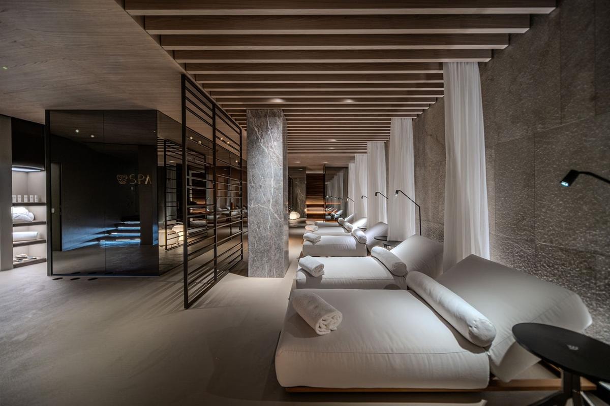 Il fascino segreto di Trieste passa da uno degli hotel più iconici affacciati sul mare