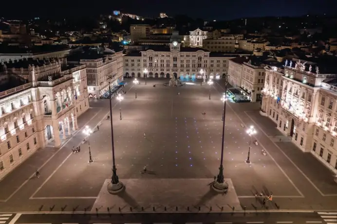 Il fascino segreto di Trieste passa da uno degli hotel più iconici affacciati sul mare