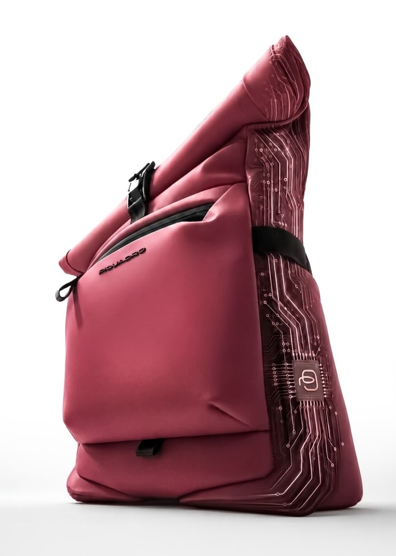 Il nuovo zaino della collezione spring-summer 2027 di Piquadro (courtesy Piquadro)
