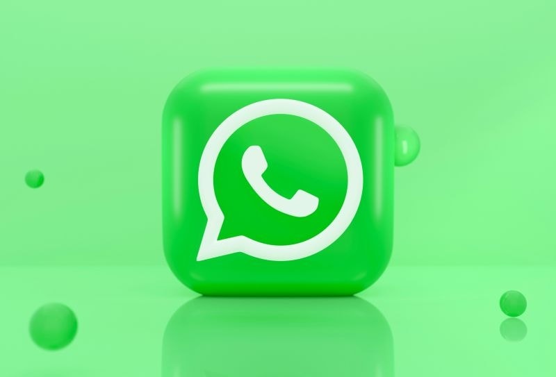 WhatsApp, l’Ue impone a Meta di dare libero accesso (provvisoriamente) agli assistenti AI concorrenti 