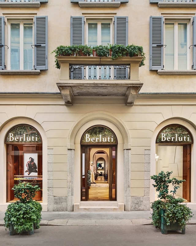 Il negozio Berluti in via Gesù 4, a Milano (courtesy Berluti)