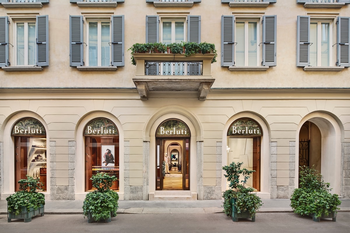 Il negozio Berluti in via Gesù 4, a Milano (courtesy Berluti)