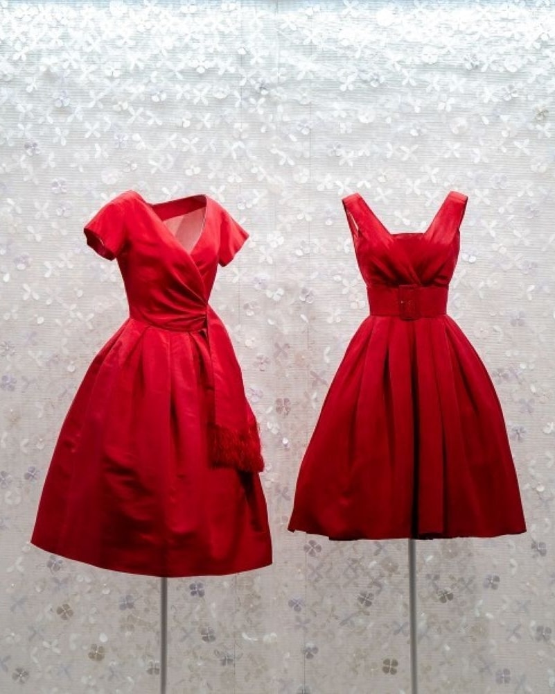 Un'immagine della mostra «Azzedine Alaïa e Christian Dior, due maestri dell’alta moda» (ph Stéphane Aït Ouarab, courtesy Fondazione Azzedine Alaïa)
