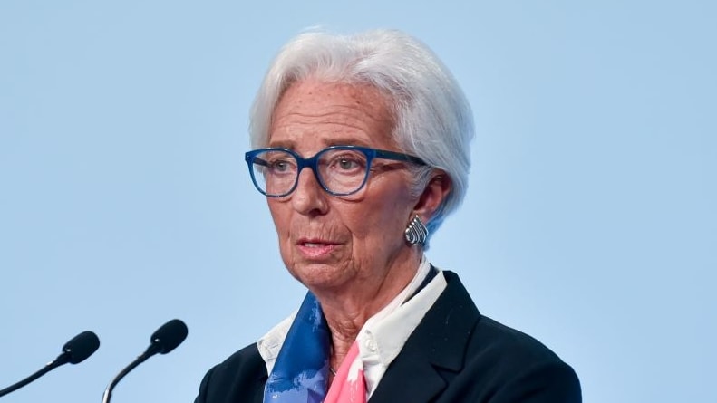 Bce, gli economisti vedono un aumento limitato dei tassi nei prossimi mesi. Attesa una stretta a settembre