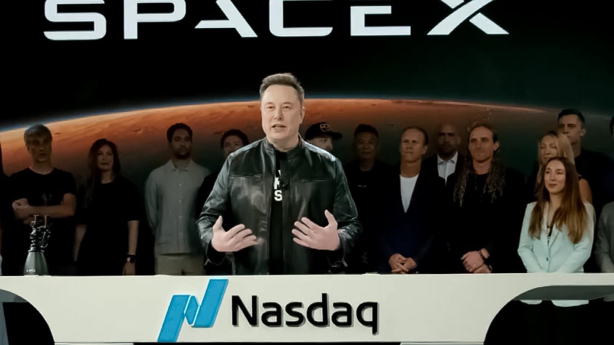 Elon Musk, SpaceX