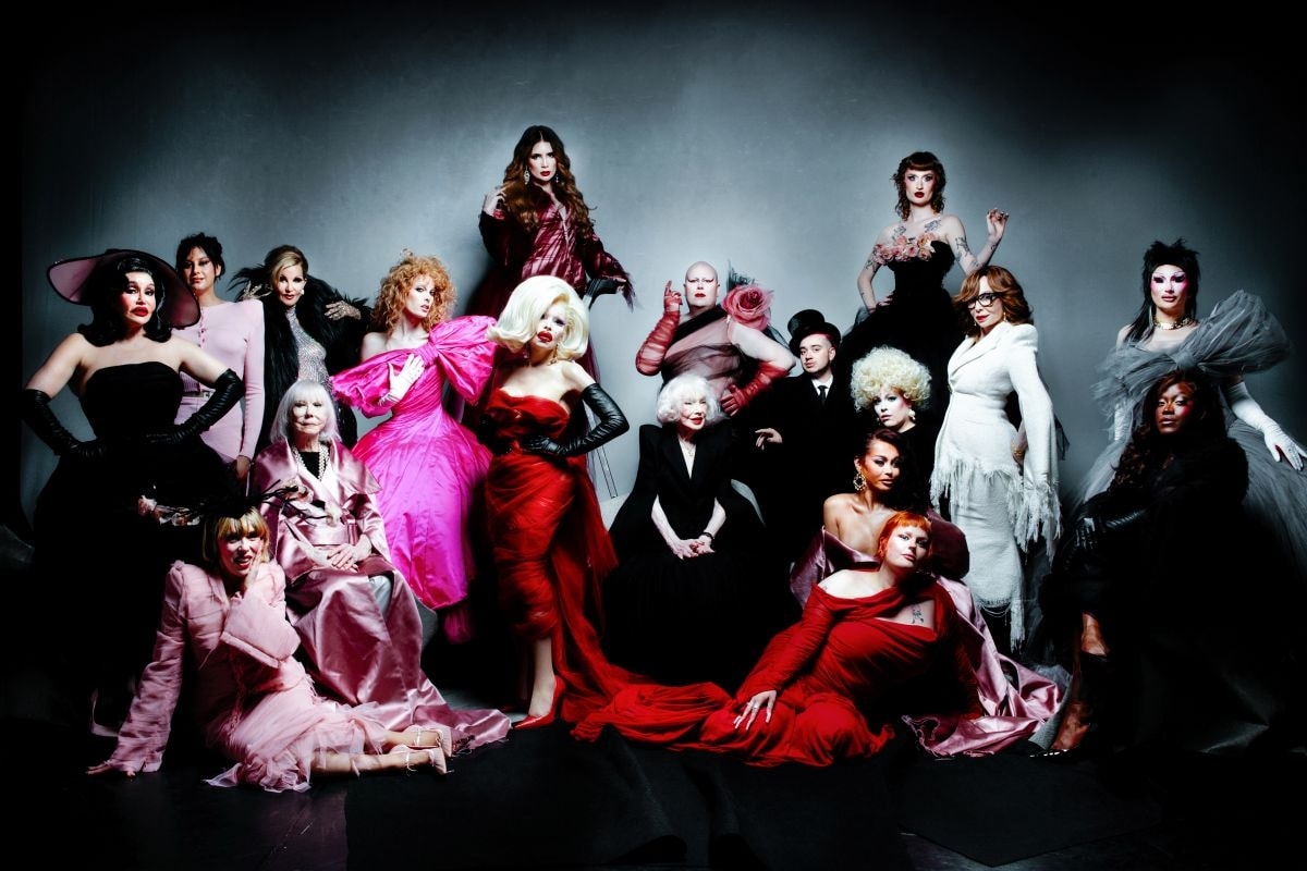 Il cast di Dolls folies (courtesy Matières fécales)