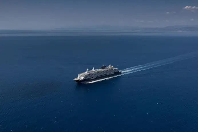 Suite vista oceano e fiordi norvegesi: il debutto più atteso del 2026