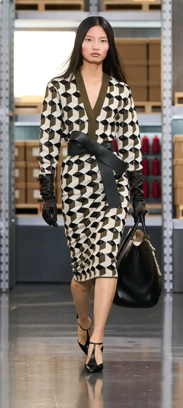 Un look Max Mara resort 2027 (courtesy Max Mara)